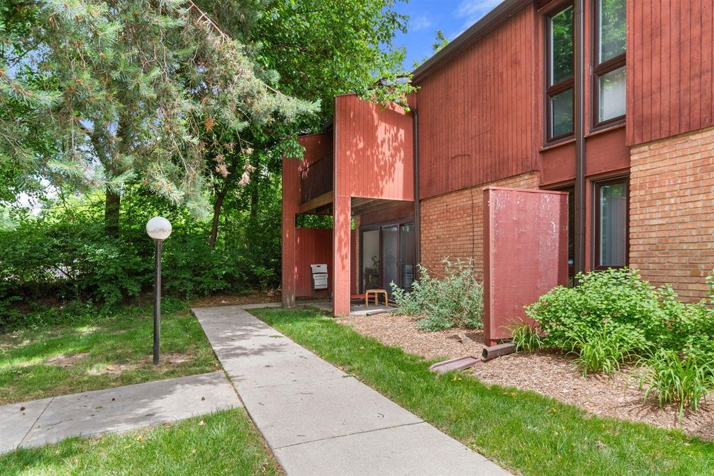 1815 Independence Boulevard Unit: 30C, Ann Arbor, MI 48104