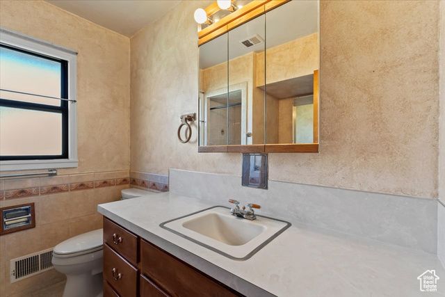 303 S CENTER ST, Fielding, UT 84311