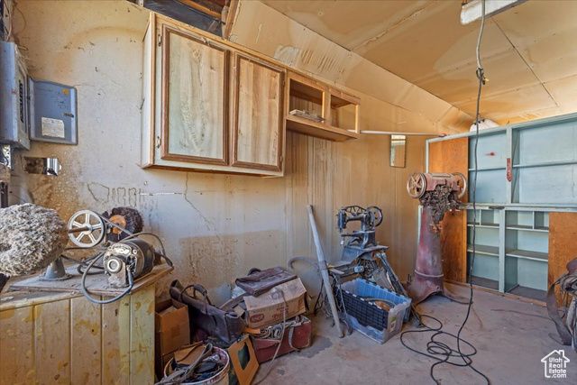 303 S CENTER ST, Fielding, UT 84311