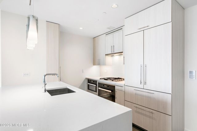 15 Morris Avenue 317, Long Branch, NJ 07740