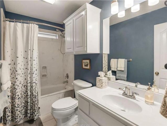 3818 Dresden Lane, College Station, TX 77845