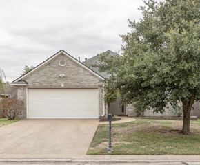 3818 Dresden Lane, College Station, TX 77845