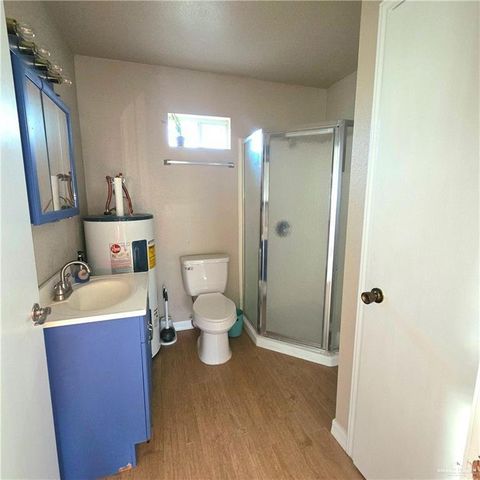 8442 Lago Vista Drive, Edcouch, TX 78538