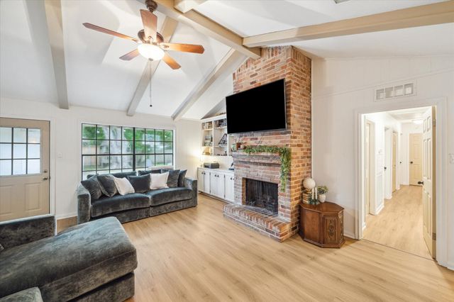 18407 Point Lookout Drive, Houston, TX 77058