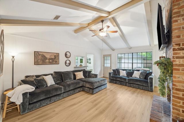 18407 Point Lookout Drive, Houston, TX 77058