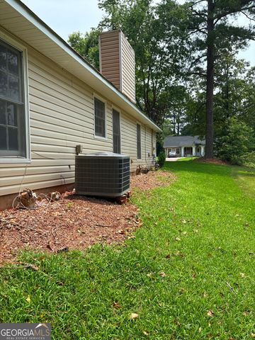 6103 Chaseland Road, Rex, GA 30273