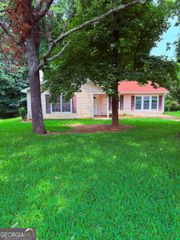 6103 Chaseland Road, Rex, GA 30273