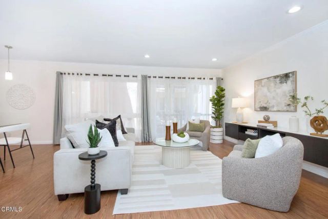 1127 E Del Mar Boulevard 323, Pasadena, CA 91106