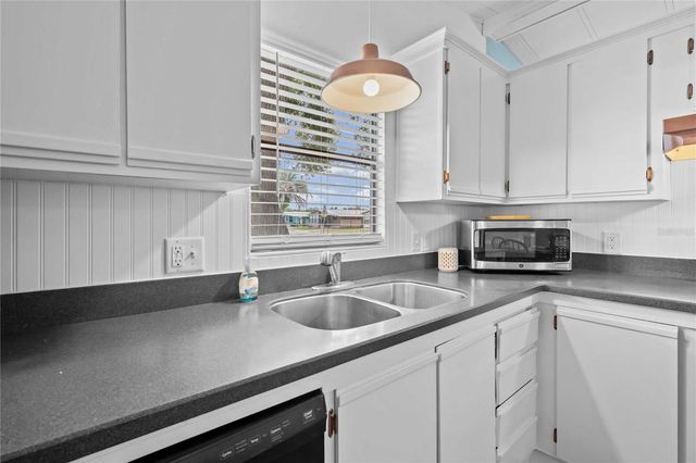 36428 MALIBU WAY, Zephyrhills, FL 33541