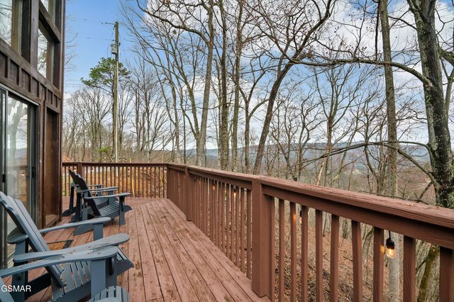 3175 Emerald Springs Loop, Sevierville, TN 37862