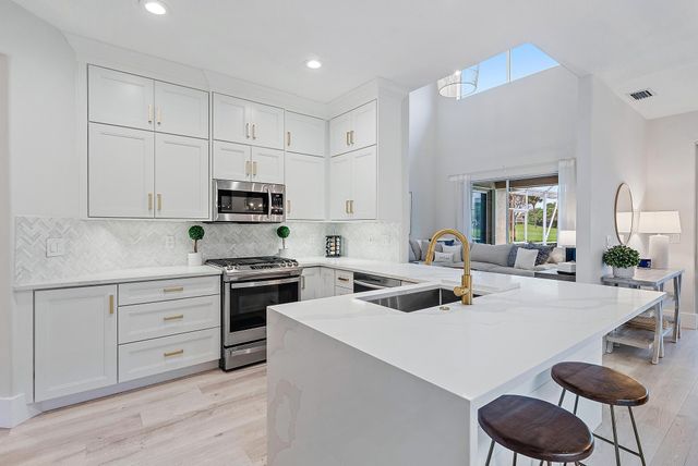 8307 Quail Meadow Way, West Palm Beach, FL 33412