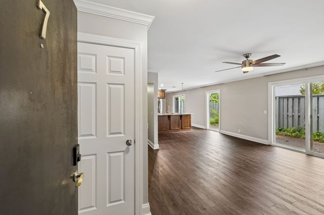 1900 Richard Jones Rd Apt V7, Nashville, TN 37215