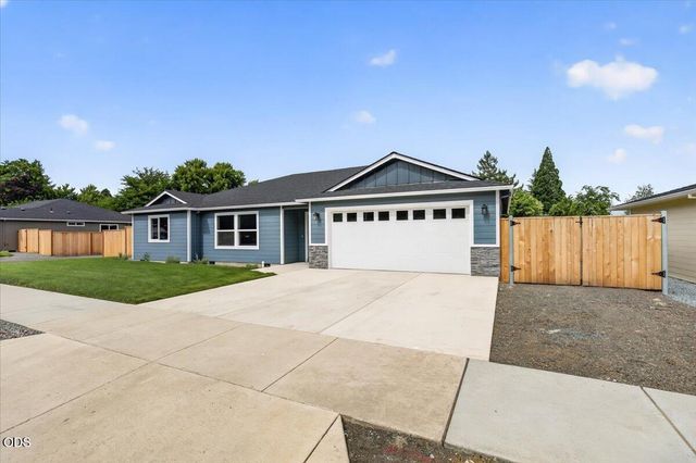 2981 Stonebrook Drive, Medford, OR 97504