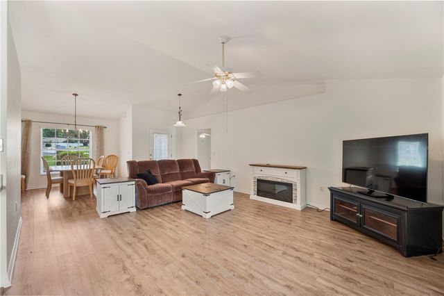 5711 MANCHESTER DRIVE E, Lakeland, FL 33810