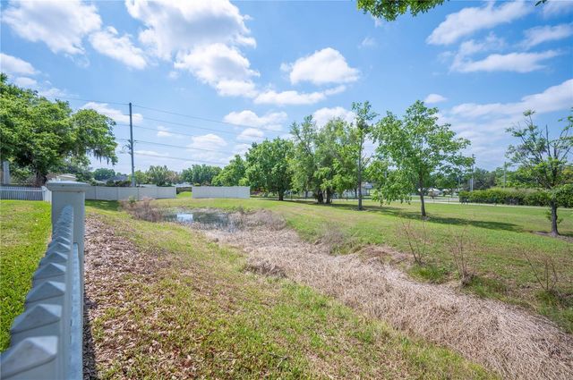 5711 MANCHESTER DRIVE E, Lakeland, FL 33810