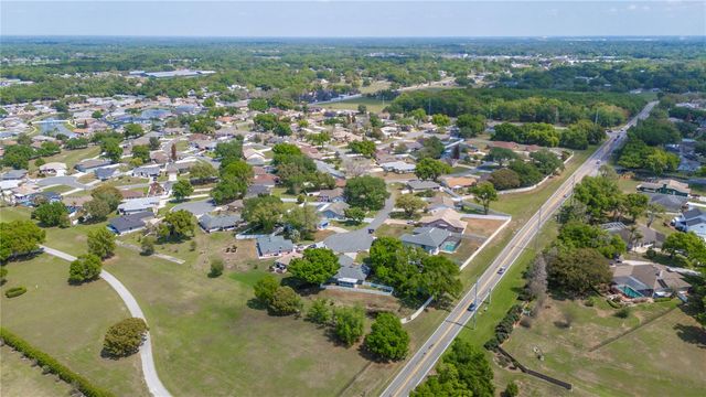 5711 MANCHESTER DRIVE E, Lakeland, FL 33810