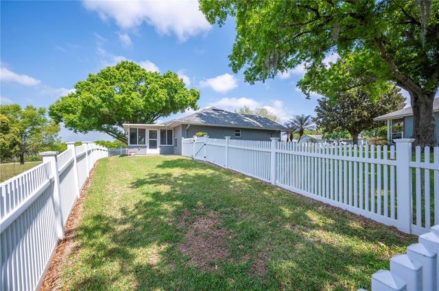 5711 MANCHESTER DRIVE E, Lakeland, FL 33810