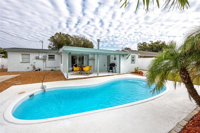 11254 116TH STREET, Seminole, FL 33778