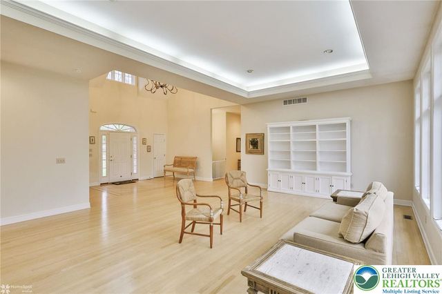 1946 Kyle Drive, Stroudsburg, PA 18360