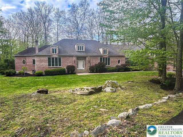 1946 Kyle Drive, Stroudsburg, PA 18360