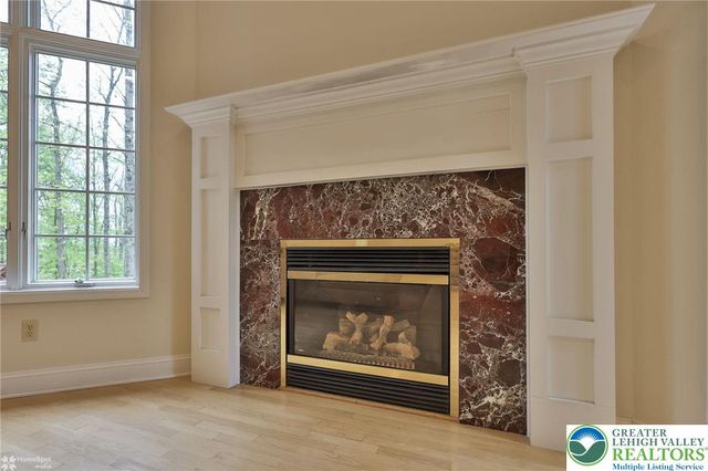 1946 Kyle Drive, Stroudsburg, PA 18360
