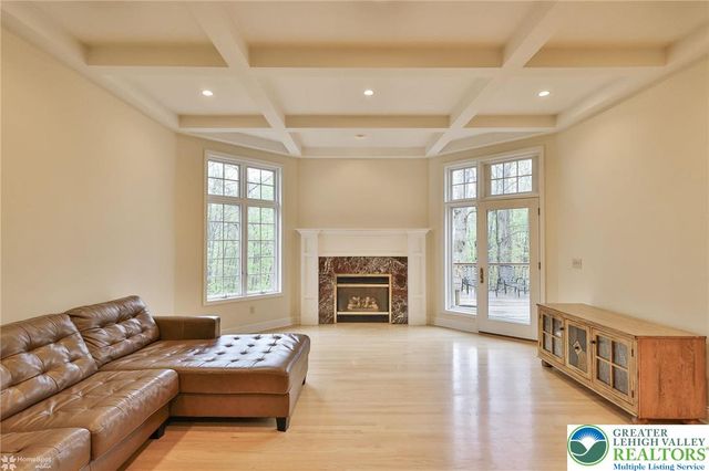 1946 Kyle Drive, Stroudsburg, PA 18360
