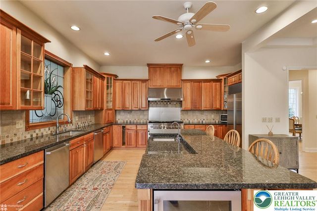 1946 Kyle Drive, Stroudsburg, PA 18360