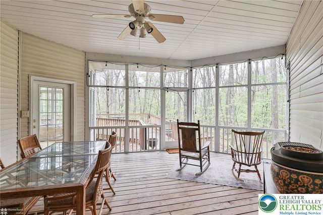 1946 Kyle Drive, Stroudsburg, PA 18360