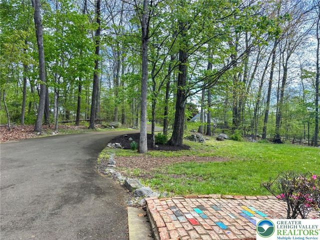1946 Kyle Drive, Stroudsburg, PA 18360