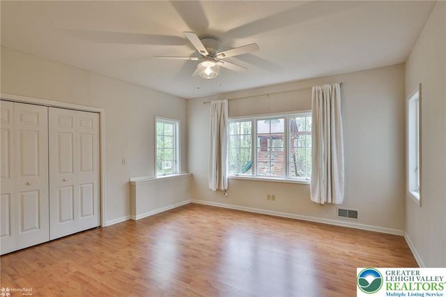 1946 Kyle Drive, Stroudsburg, PA 18360