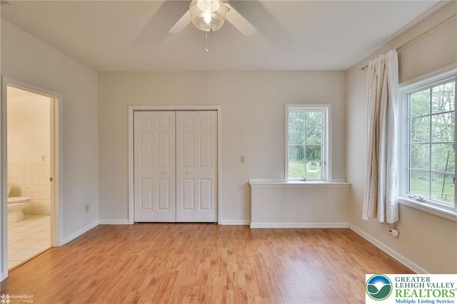 1946 Kyle Drive, Stroudsburg, PA 18360