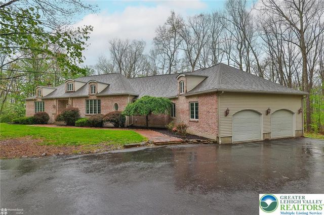 1946 Kyle Drive, Stroudsburg, PA 18360
