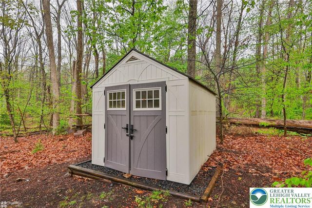 1946 Kyle Drive, Stroudsburg, PA 18360