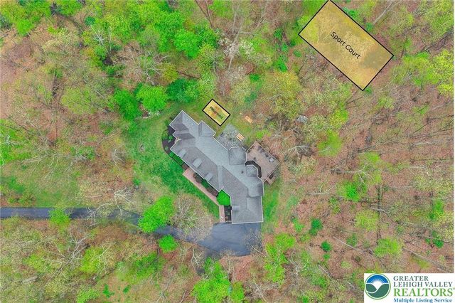 1946 Kyle Drive, Stroudsburg, PA 18360
