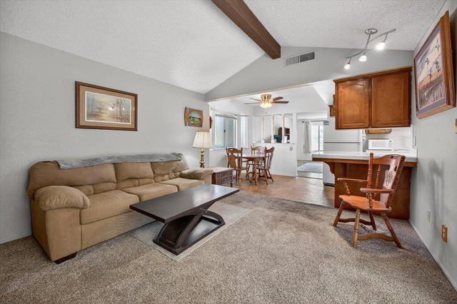 5286 W Richert Avenue, Fresno, CA 93722