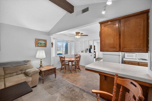 5286 W Richert Avenue, Fresno, CA 93722