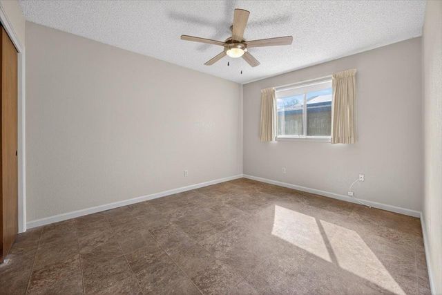 5286 W Richert Avenue, Fresno, CA 93722