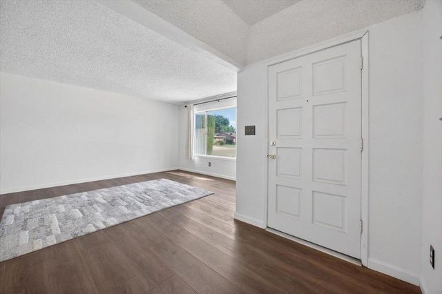 5286 W Richert Avenue, Fresno, CA 93722