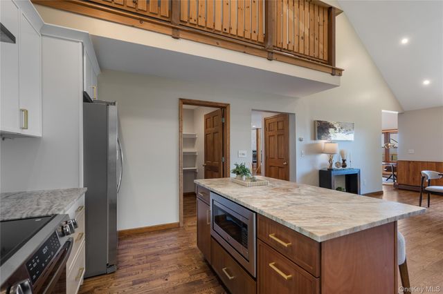 120 Rochester Center Road, Accord, NY 12404