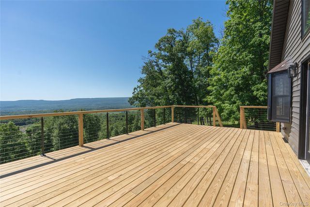 120 Rochester Center Road, Accord, NY 12404