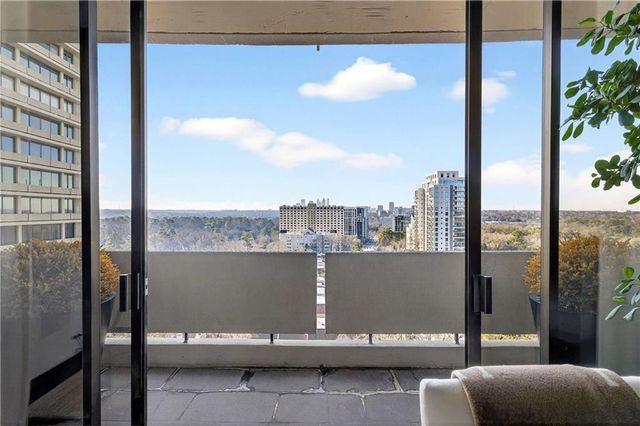 2575 Peachtree NE Road 18C, Atlanta, GA 30305