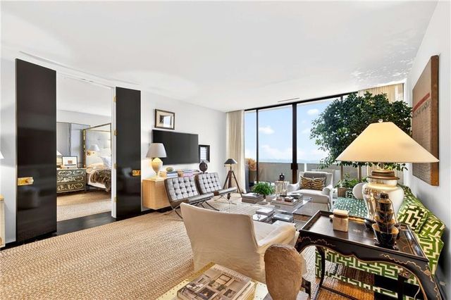 2575 Peachtree NE Road 18C, Atlanta, GA 30305