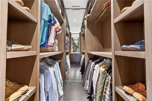 2575 Peachtree NE Road 18C, Atlanta, GA 30305