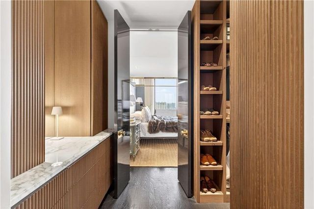 2575 Peachtree NE Road 18C, Atlanta, GA 30305