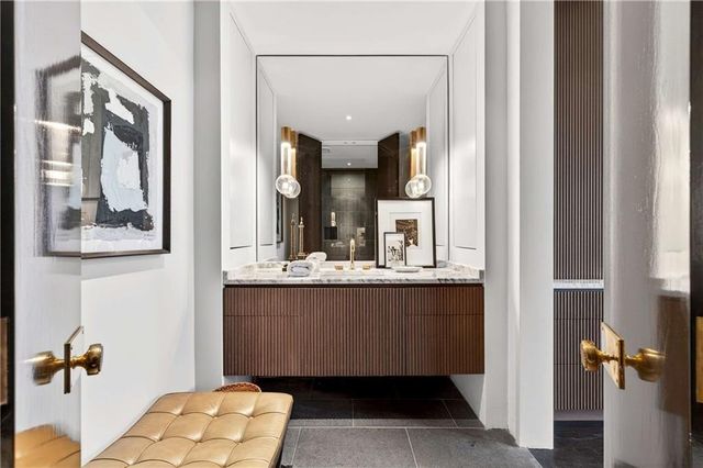 2575 Peachtree NE Road 18C, Atlanta, GA 30305