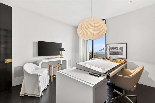 2575 Peachtree NE Road 18C, Atlanta, GA 30305