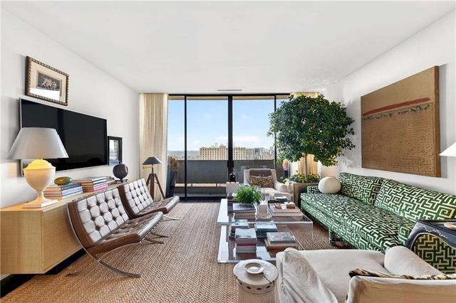 2575 Peachtree NE Road 18C, Atlanta, GA 30305