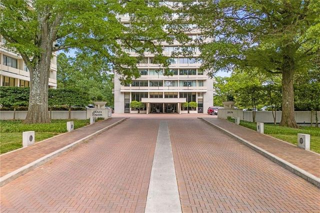 2575 Peachtree NE Road 18C, Atlanta, GA 30305