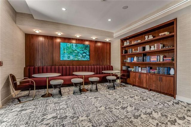 2575 Peachtree NE Road 18C, Atlanta, GA 30305