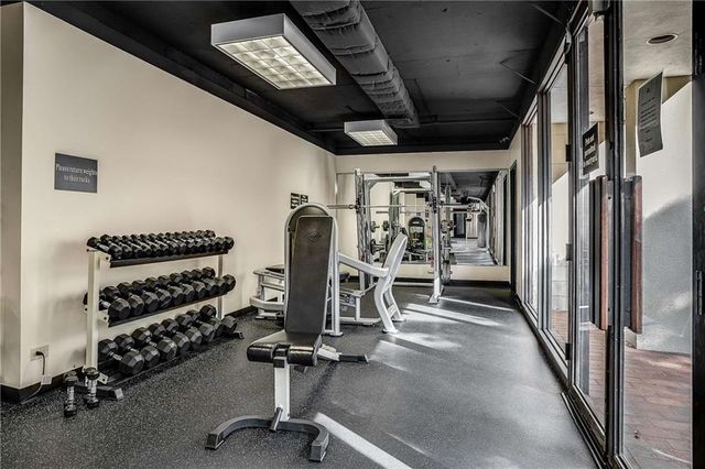 2575 Peachtree NE Road 18C, Atlanta, GA 30305